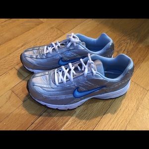 Barely worn Women’s Nike Running shoes